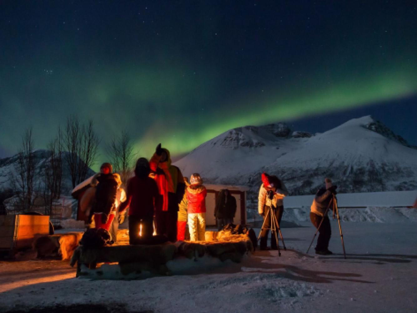 Northern lights camp with Best Arctic outside of Tromsø