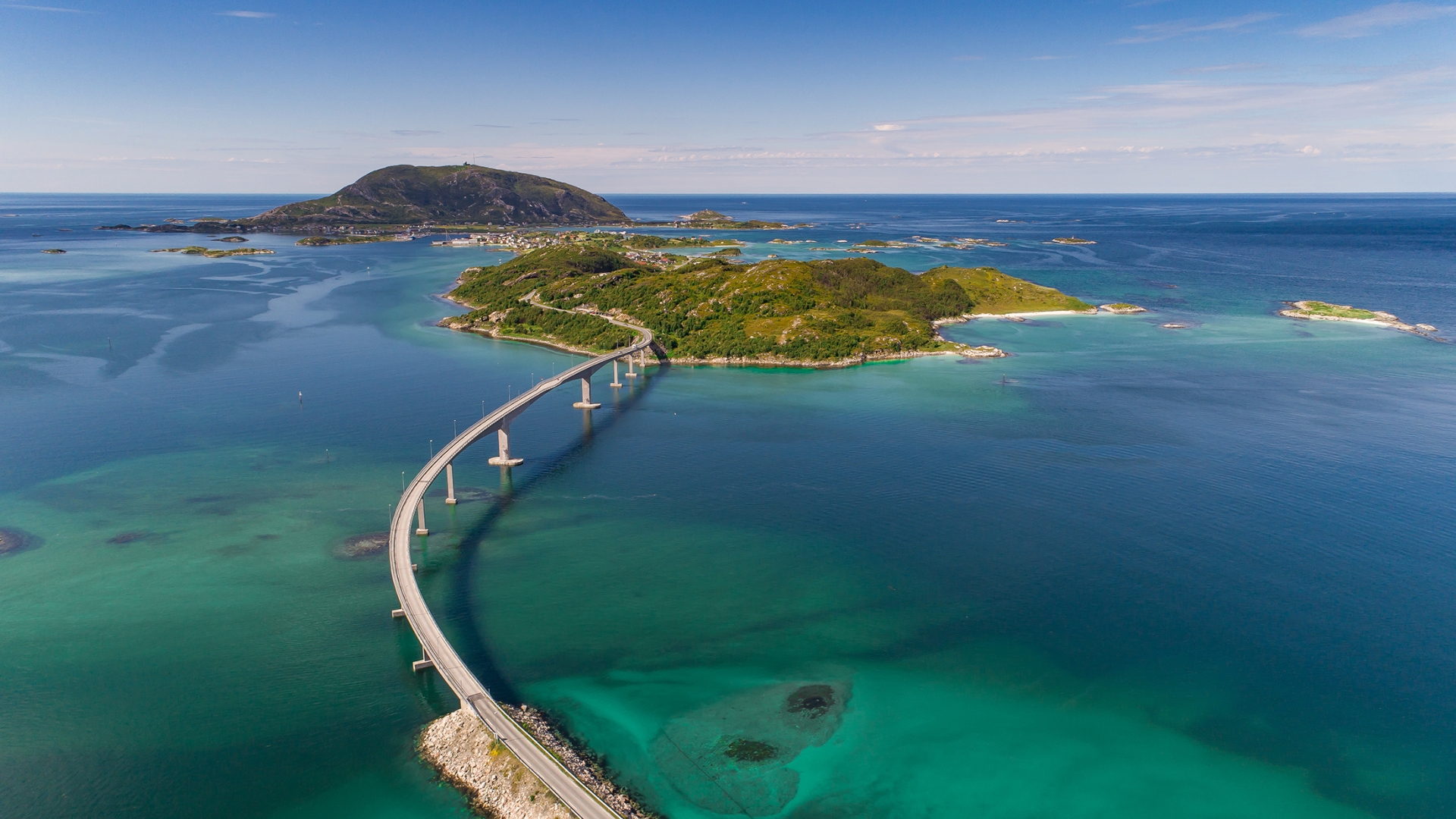 Views over the bridge and Sommarøy Island