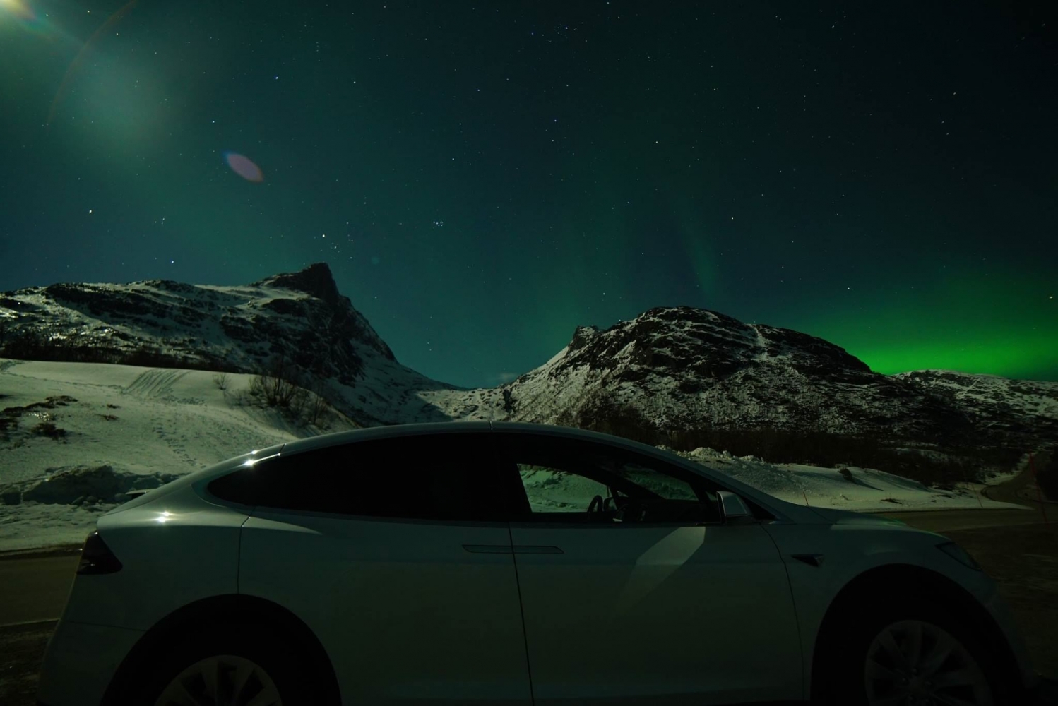 Northern Lights Wildlife Tour from Tromsø with eco-friendly Tesla Model X
