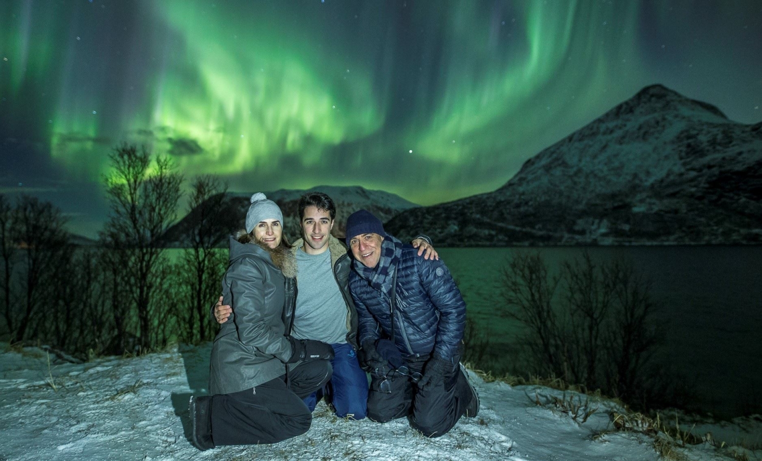 Northern lights tour by minibus
