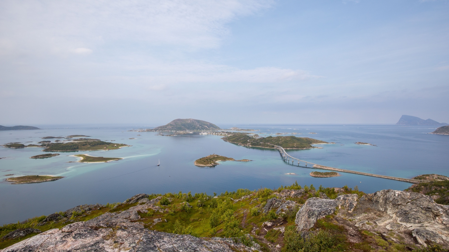 View over Sommarøy