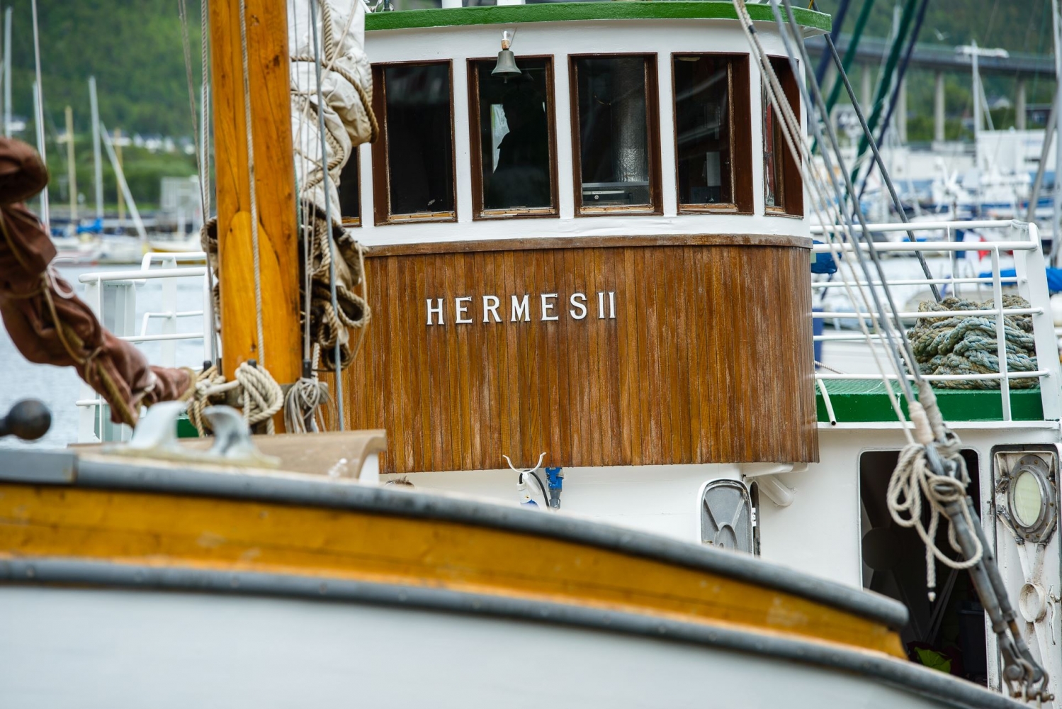 Dekk Hermes II