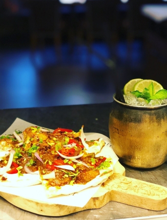Mat og cocktail på Indie restaurant