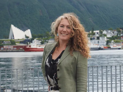 Woman smiling in Tromsø