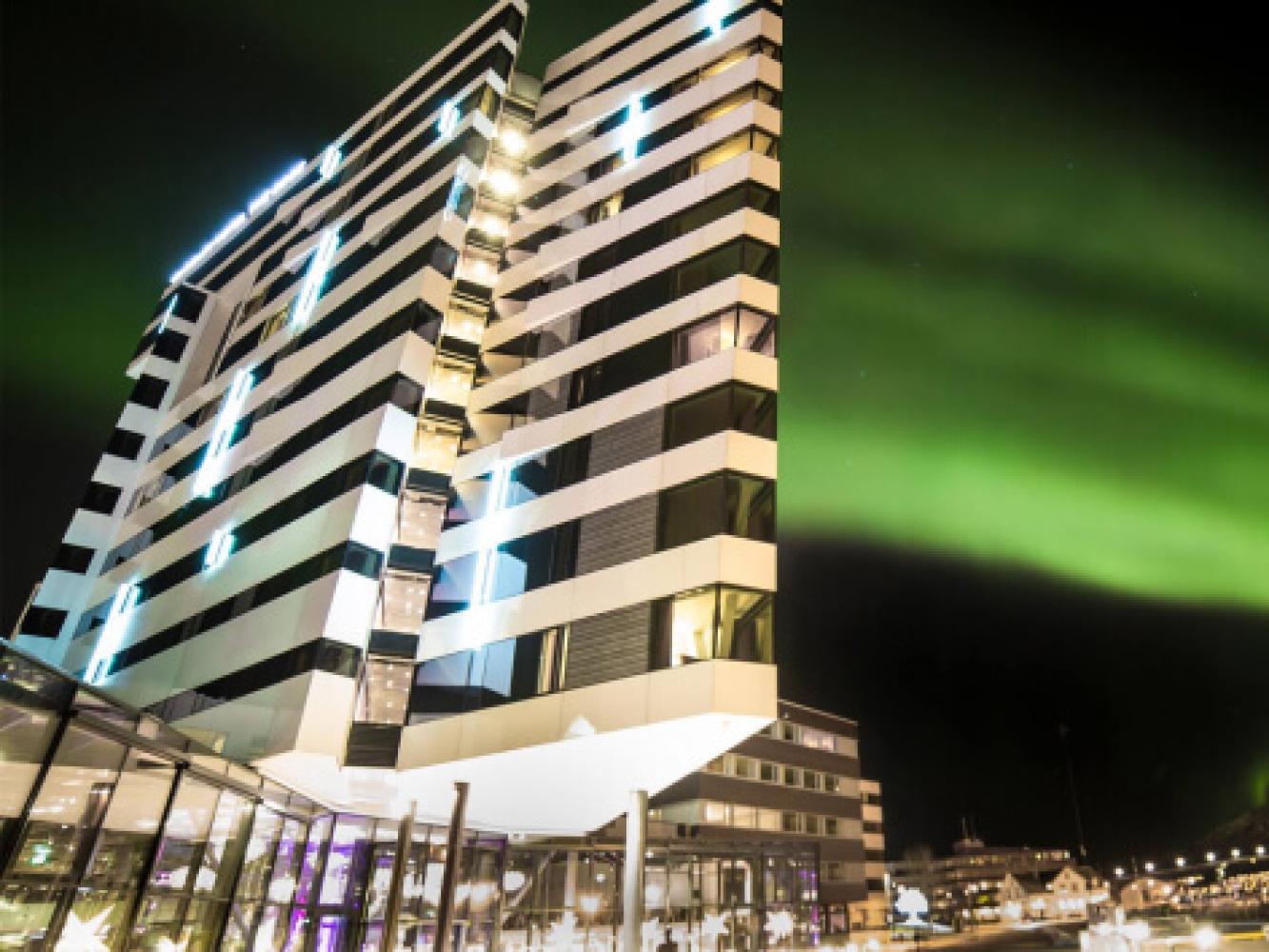 Clarion Hotel The Edge and northern lights in Tromso