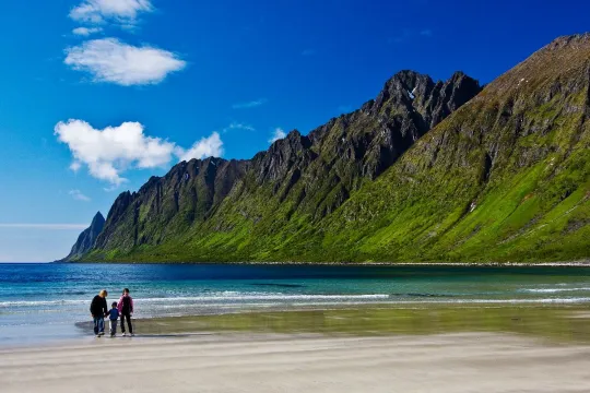 Utsikt over fjell på Senja