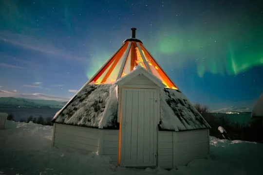 Aurora Crystal lavvo overnatting