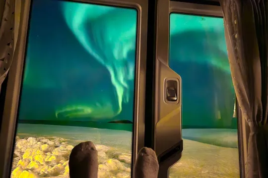 Utsikt til nordlyset fra overnattingsstedet