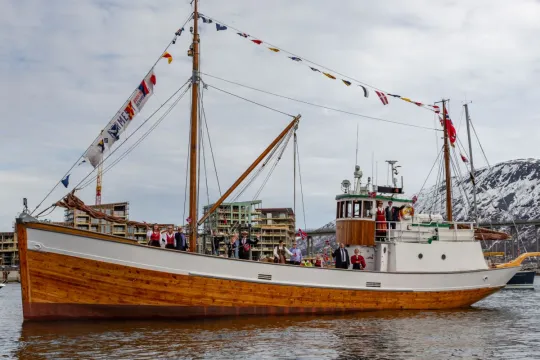 17 May aboard Hermes II