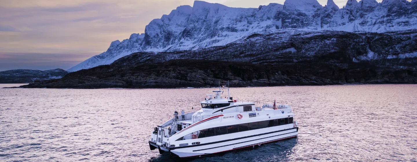 Helgøy skyssbåt out at sea