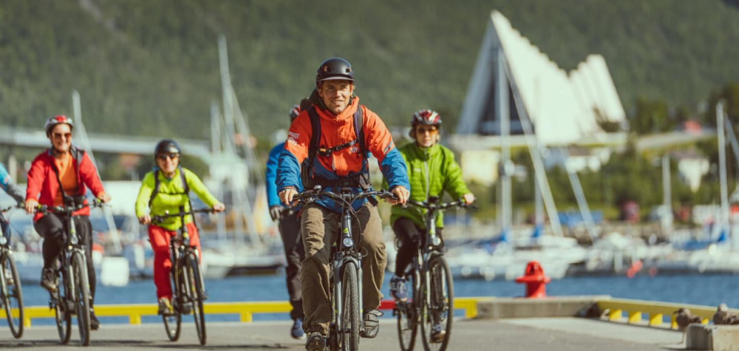 sommer sykkeltur i Tromsø