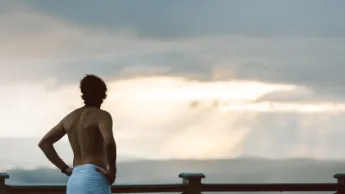 Person enjoying peacefull suroundings in the Tromso region